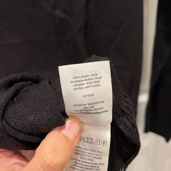 CHEAP MONDAY Distressed black turtleneck Size S/ fits Size 4 - Picture 7 of 10